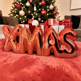 Vianočná dekorácia XMAS – keramický nápis s metalickým efektom