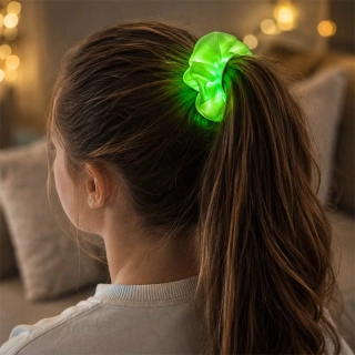 LED svietiaca gumka do vlasov – zelená scrunchie