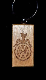 Prívesok drevo VW