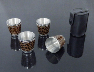 Poháriky turistické 30 ml hnedé